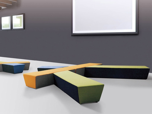 多(duō)樣化辦(bàn)公(gōng)家具(jù)開放性的突出點有(yǒu)哪些？