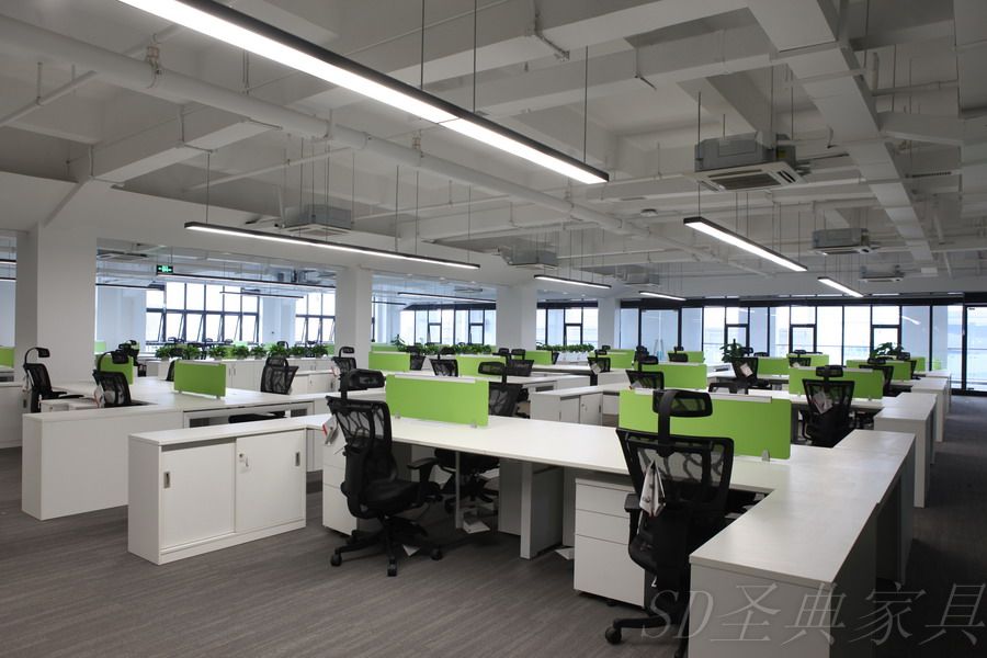 員工(gōng)屏風卡位